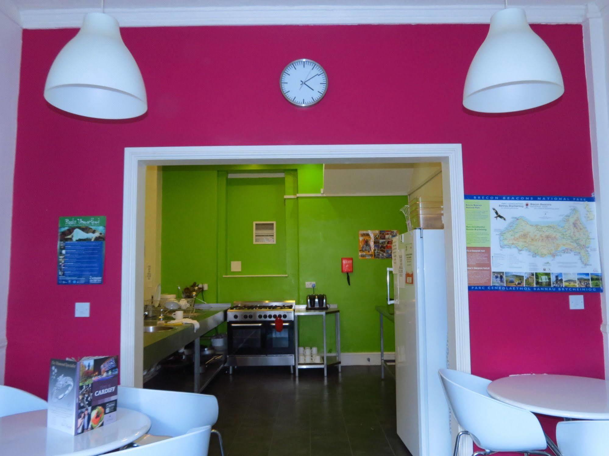 Nosda Studio Hostel Cardiff Eksteriør bilde